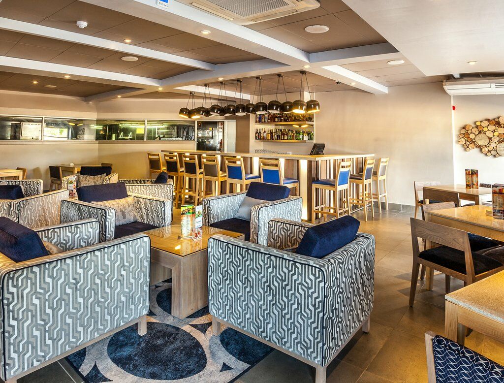 Peermont Metcourt Inn At The Grand Palm, גאבורון מראה חיצוני תמונה